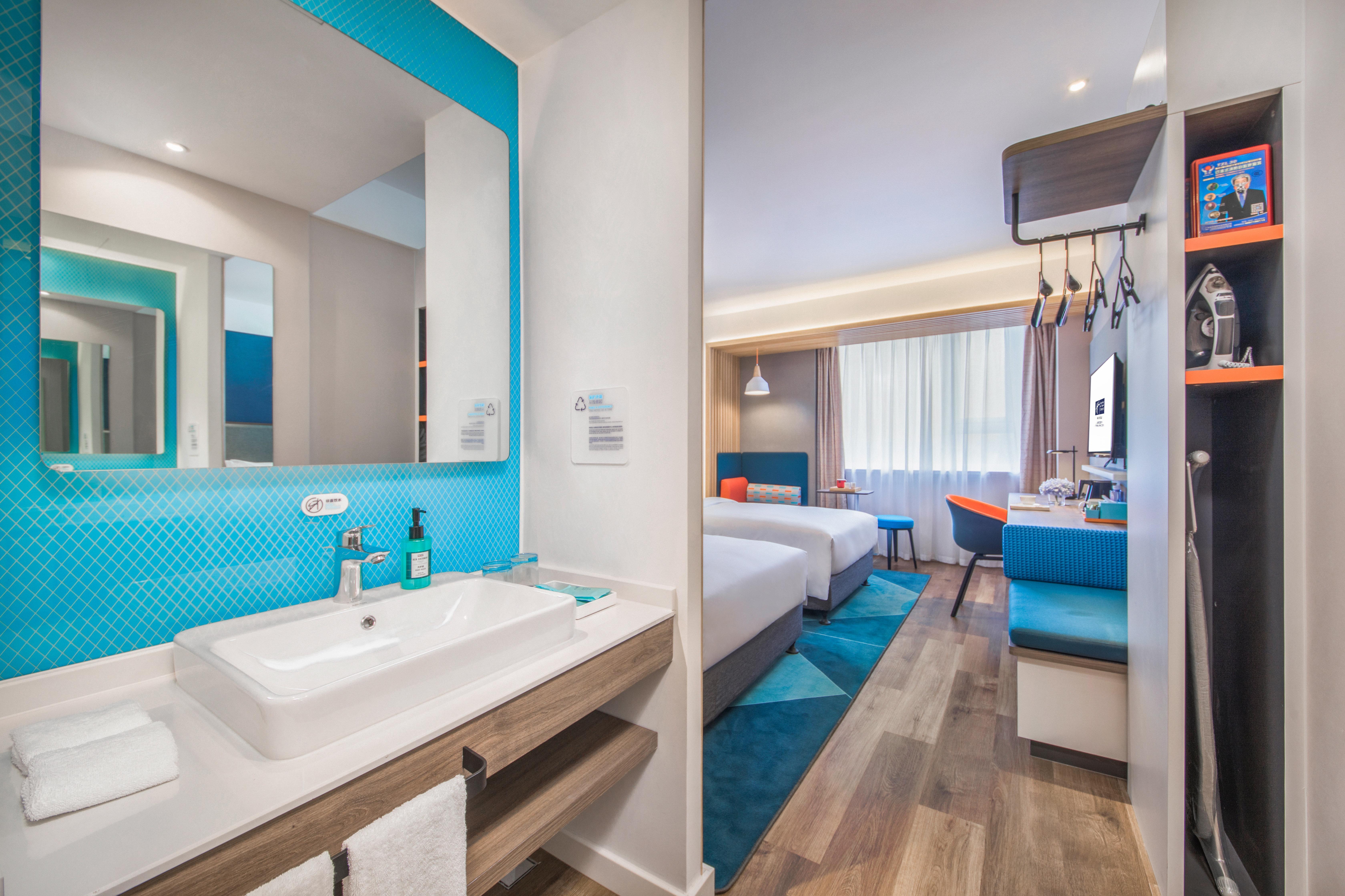 Holiday Inn Express Shanghai Jiading Center By Ihg Екстер'єр фото