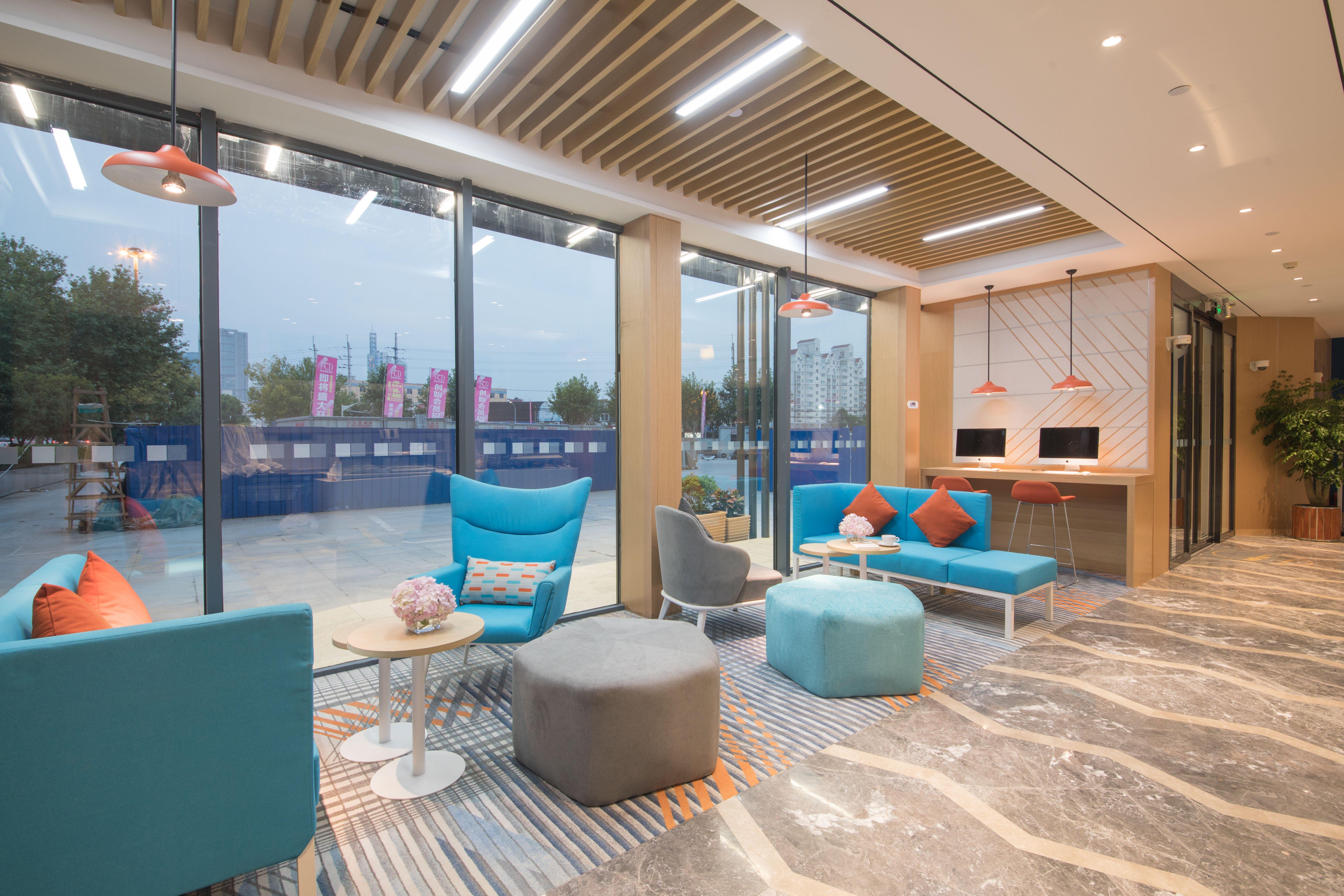 Holiday Inn Express Shanghai Jiading Center By Ihg Екстер'єр фото
