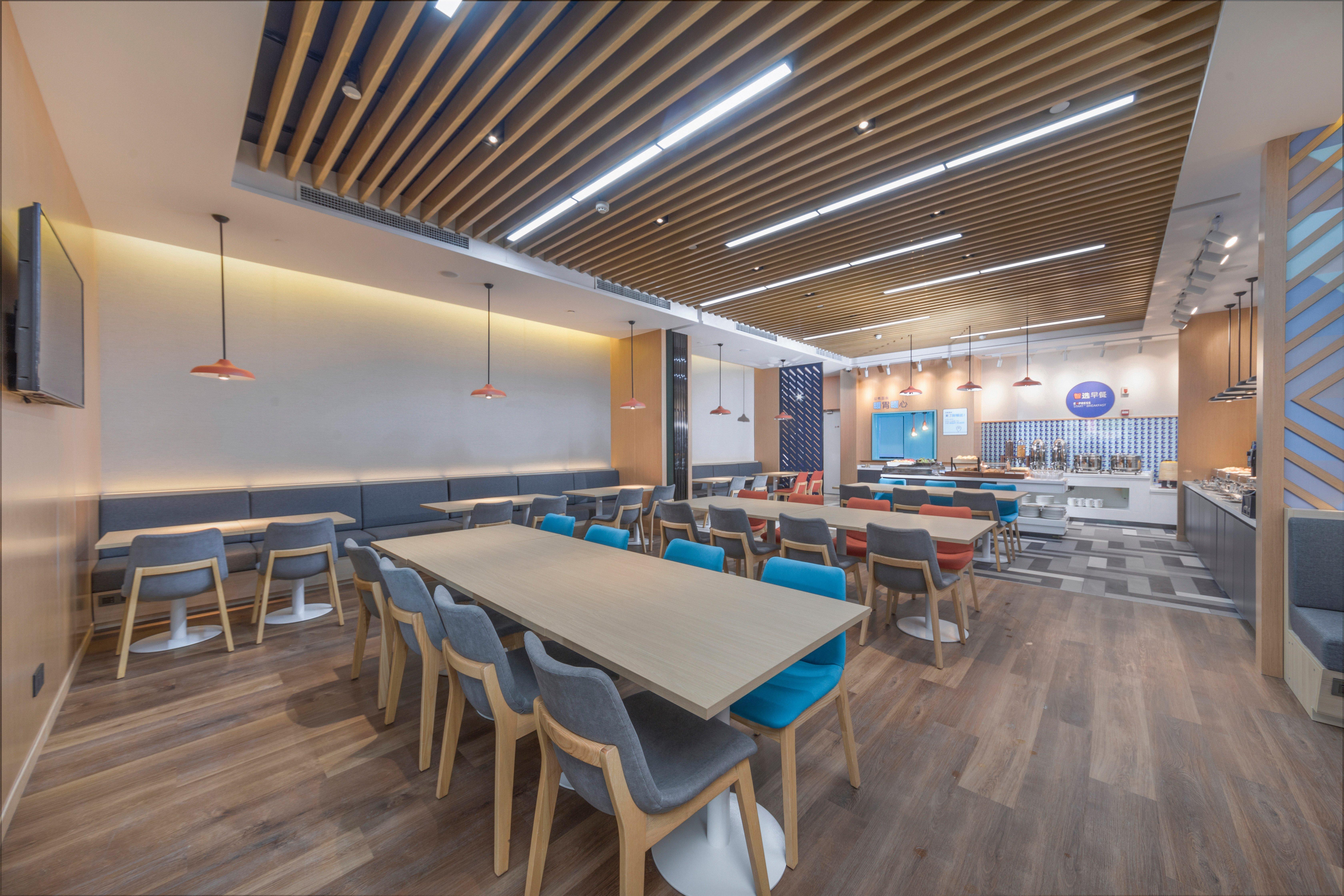 Holiday Inn Express Shanghai Jiading Center By Ihg Екстер'єр фото