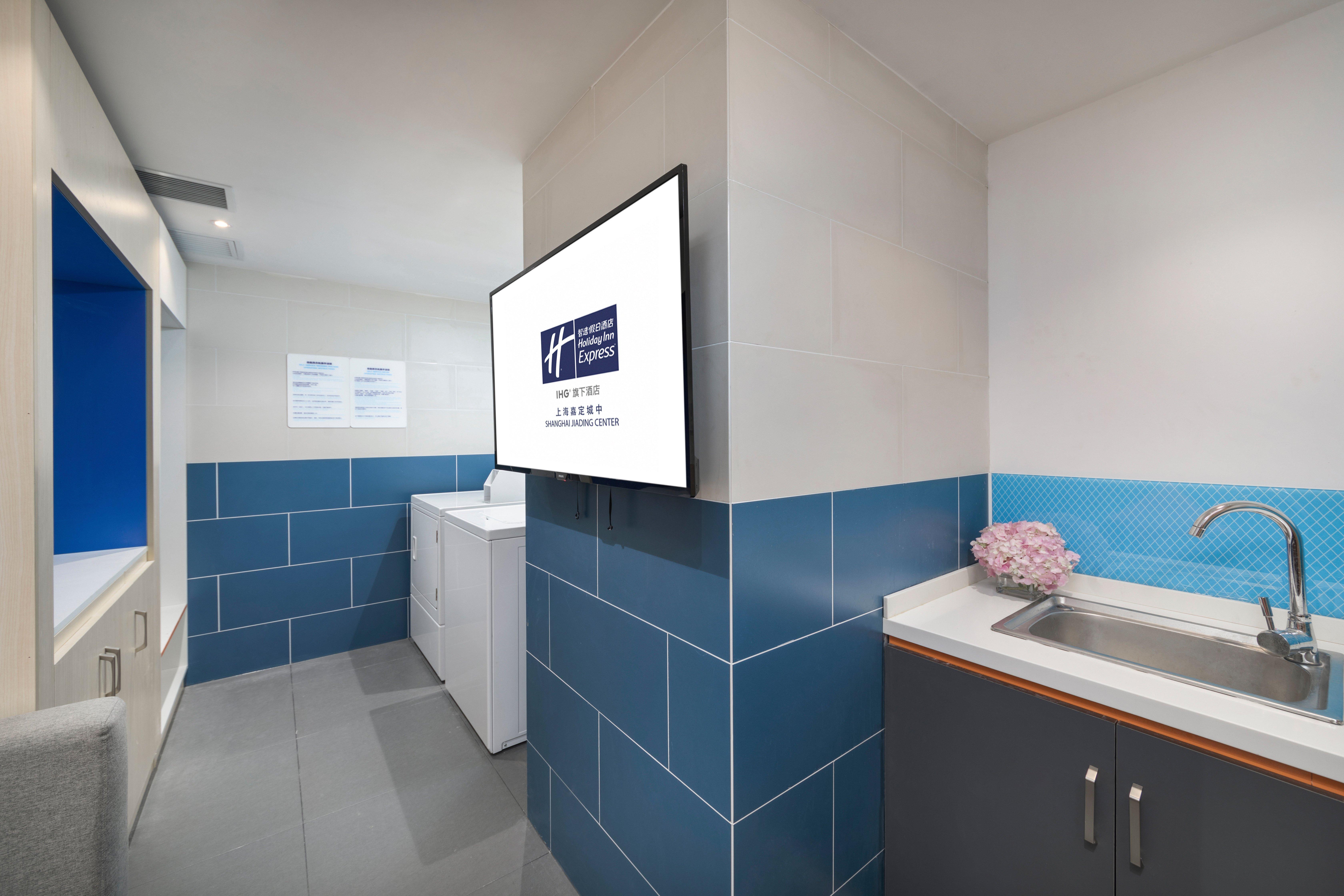 Holiday Inn Express Shanghai Jiading Center By Ihg Екстер'єр фото